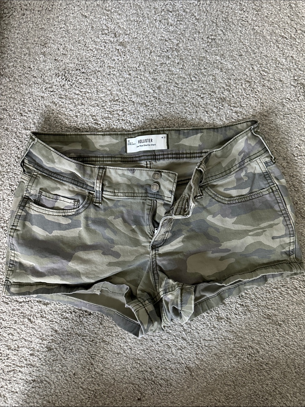 Hollister Women's Camo Denim Shorts - Olive/Tan